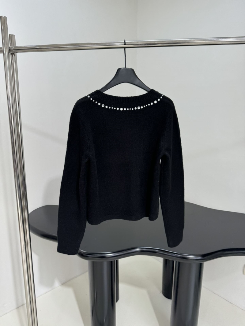 Va1e*ntin0 sweater